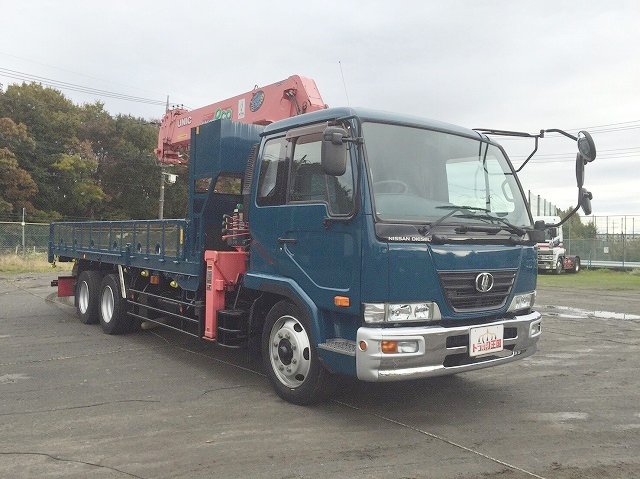 トラック王国 増トンコンドル ユニック６段 今日はりゅ ちぇる風にいくよ ぷぷぷぷぷ 建築関係トントントン このコンドルは超増トン 積載10 3トントン 付いてる車検とラジコンコン T Co Fpm3lolyj7 実走１万km台 ２デフ