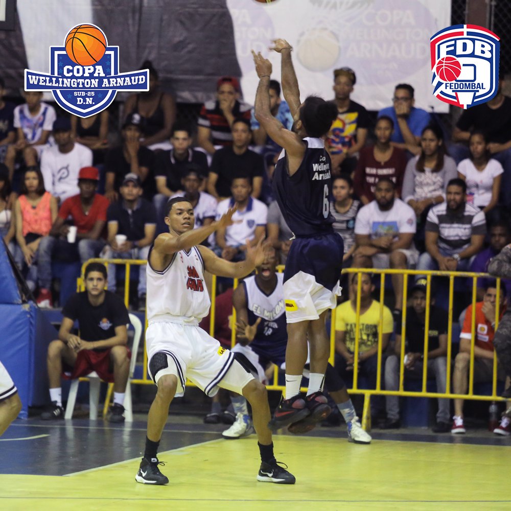 copawarnaud's tweet photo. ¡Que disparó de tres! Nos vamos a un tiempo extra #ElMillon  empata 83-83 en el ultimo segundo del 4to parcial #CopaWellingtonArnaud https://t.co/UCxFUI7Mf9