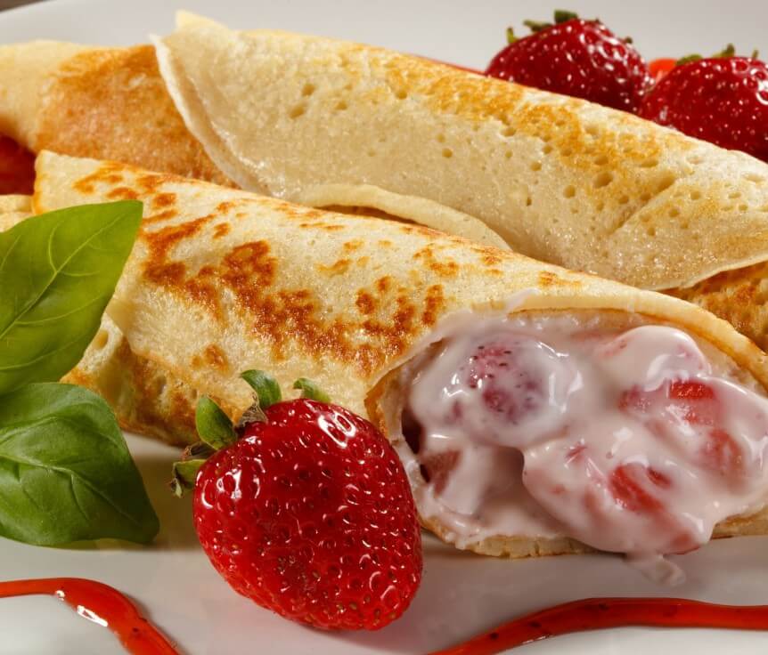 Crêpes mit Vanillecreme und <a href="/ErdbeerenEuropa/">Erdbeeren aus Europa</a> 
foodtips.de/rezept/dessert…