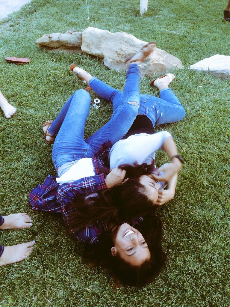 irenie_salinas's tweet photo. Happy birthday to these 3 dweebs love you sooooOOOooOOoOooO much https://t.co/2veCrzJ0JV