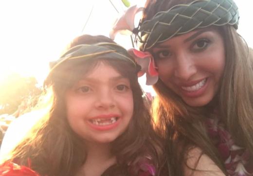 gossipdig's tweet photo. Farrah Abraham: My Daughter is a Terrific Business Owner! https://t.co/7Svs9W365k https://t.co/dXz0sYEbxD
