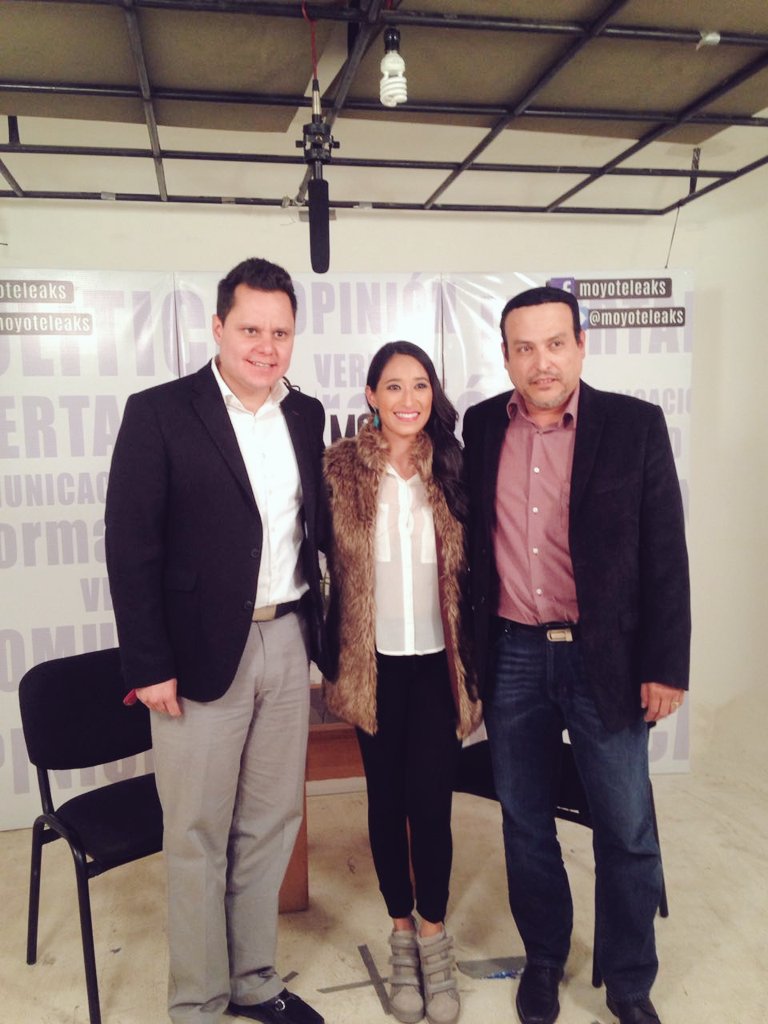 moyoteleaks's tweet photo. En la entrevista con @Vic_Montenegro presidente de la Asociación de periodistas, #Peproc
@monicardgza @mikealdama
https://t.co/RMwMEZefbA https://t.co/Pjnf2R7fYd