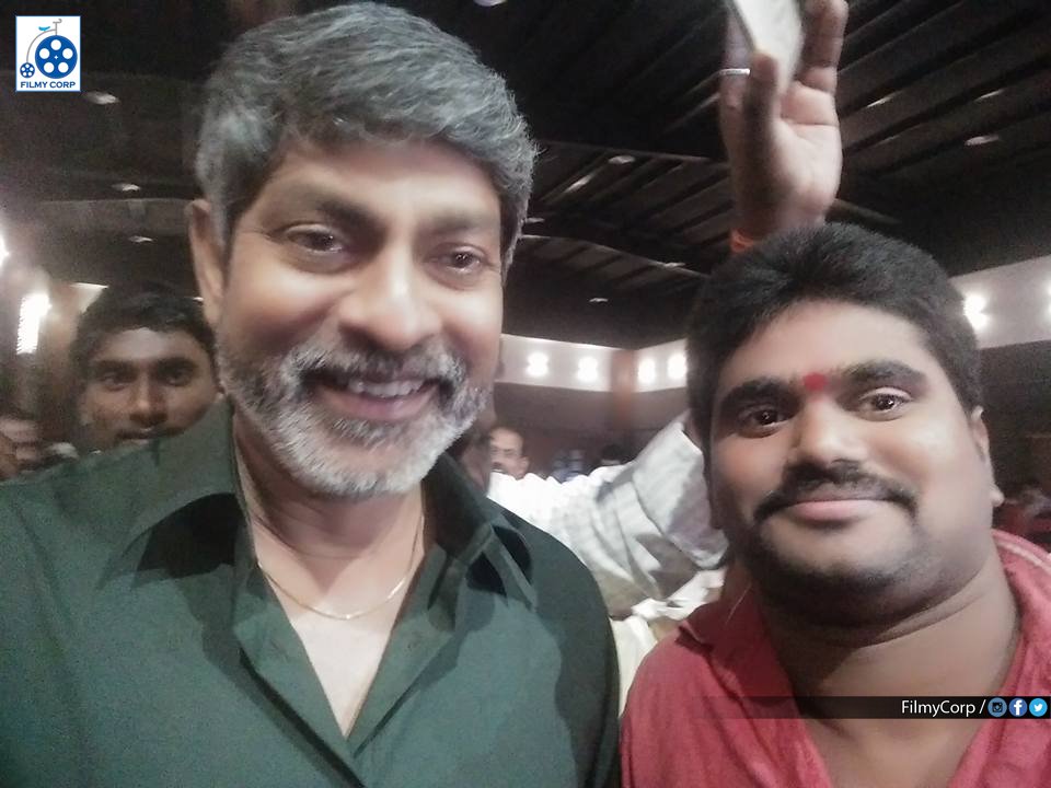 FilmyCorp's tweet photo. Handsome Actor @IamJagguBhai Latest Pics !
Check Out For More >>>> https://t.co/DNYu2RJTNJ 
Follow @FilmyCorp https://t.co/VtbJ9n2Rig