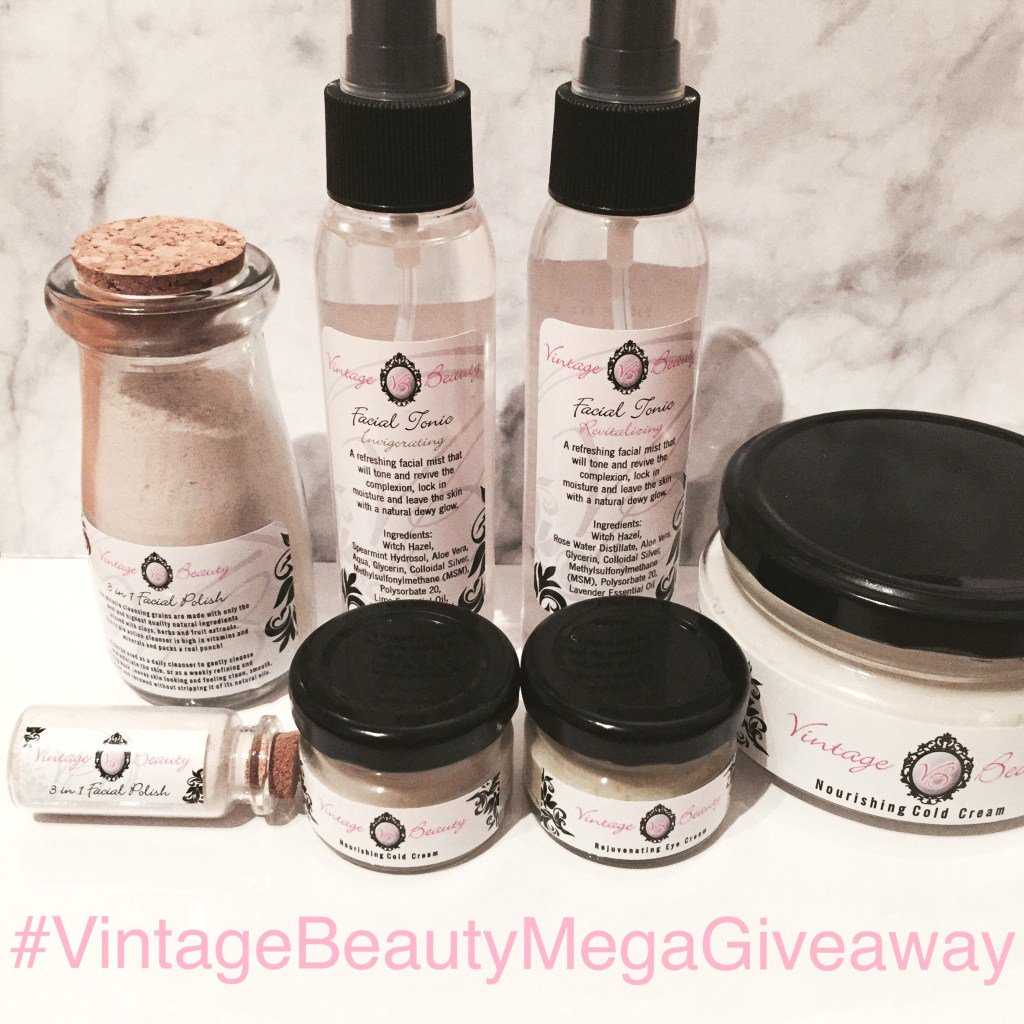 Vintage Beauty Mega Giveaway  makeupastorm.wordpress.com/2016/12/01/vin…