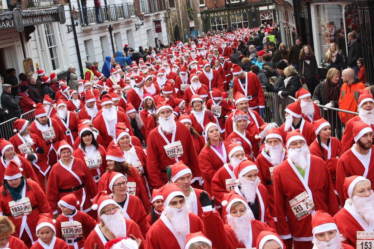 RotaryGBI's tweet photo. It's Dec 1st, so we can talk Christmas now right? Find out what clubs in your area are up to this festive season: https://t.co/JU69KQR7eP https://t.co/MPrNnoE2J1