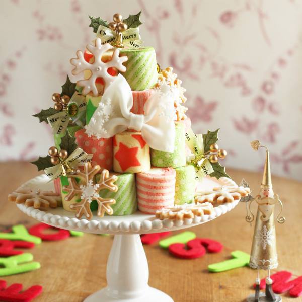 コッタ در توییتر Vivianさんの クリスマスロールケーキタワー 一口サイズのロールケーキを積み重ねた カラフルなロールケーキタワー クリスマスパーティにぴったりの華やかなスイーツです T Co Nbtsm5pnkk