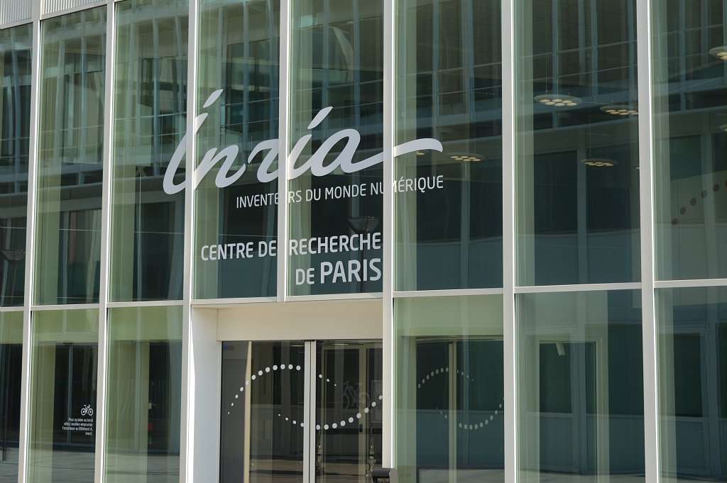 IndustrieTechno's tweet photo. Vision par ordinateur, cryptographie, simulation... Découvrez le palmarès des #PrixInria2016  https://t.co/LU2ZbWyYMo https://t.co/YNFooznAea
