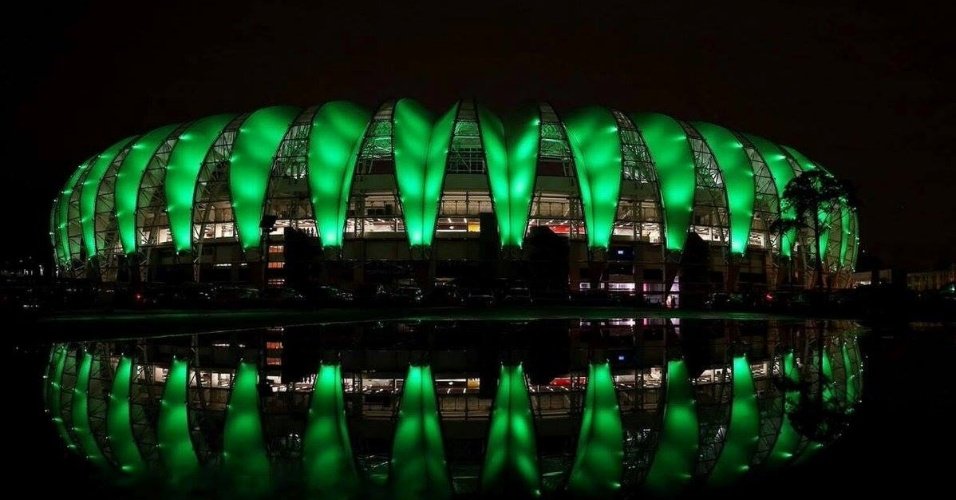 CabreiraBruuh's tweet photo. #meuorgulho❤
#meuinter🔴 🇦🇹
#forçachape🇳🇬
#luto◼💔😭 https://t.co/ybU3N4XOvD