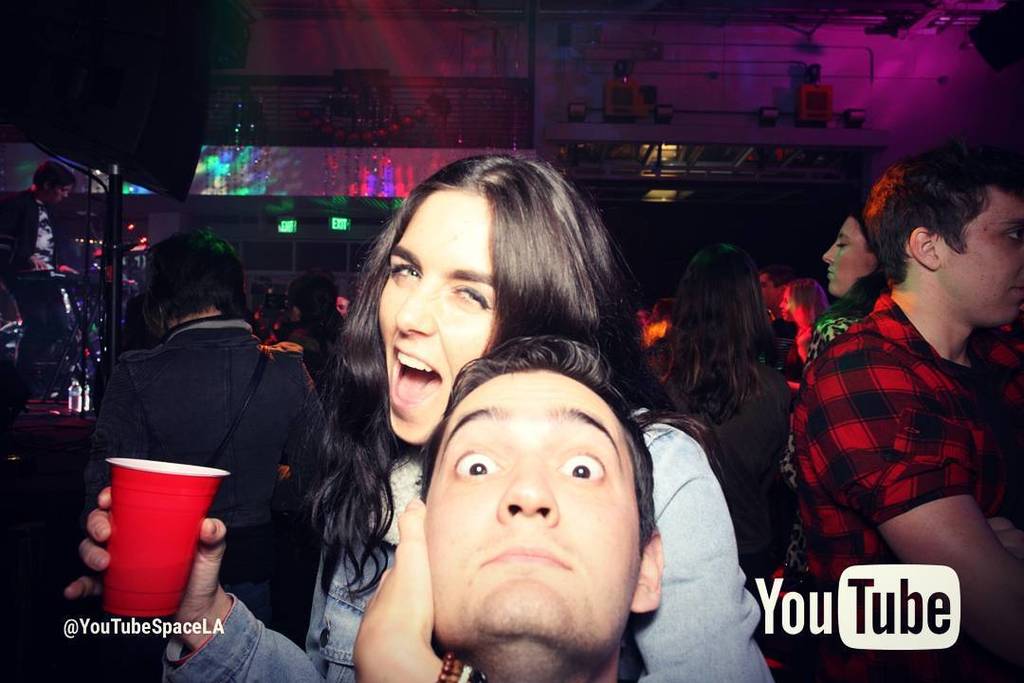 theoptimalself's tweet photo. EDM night at YouTube? Whaaaaaat?!!!!! @youtubespacela @maryvincenti #ravenight #edm #itsli… https://t.co/zmnVkngDiV https://t.co/Txu1tjLEap