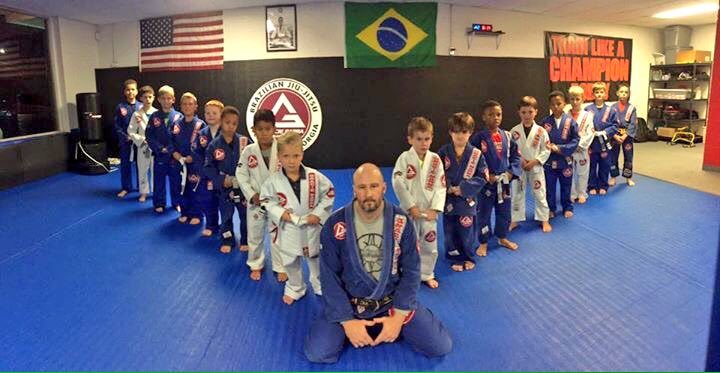 warrior_bjj's tweet photo. Giving some ❤️ to the GBWC #tinychamps #Future competition team in the making. We don't rebuild, we reload 💣💥 #GracieBarra #legacy #acworth https://t.co/4KqzBOiK3x