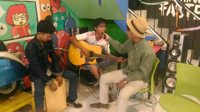 Grand Opening at Cafe Pelangi tapos