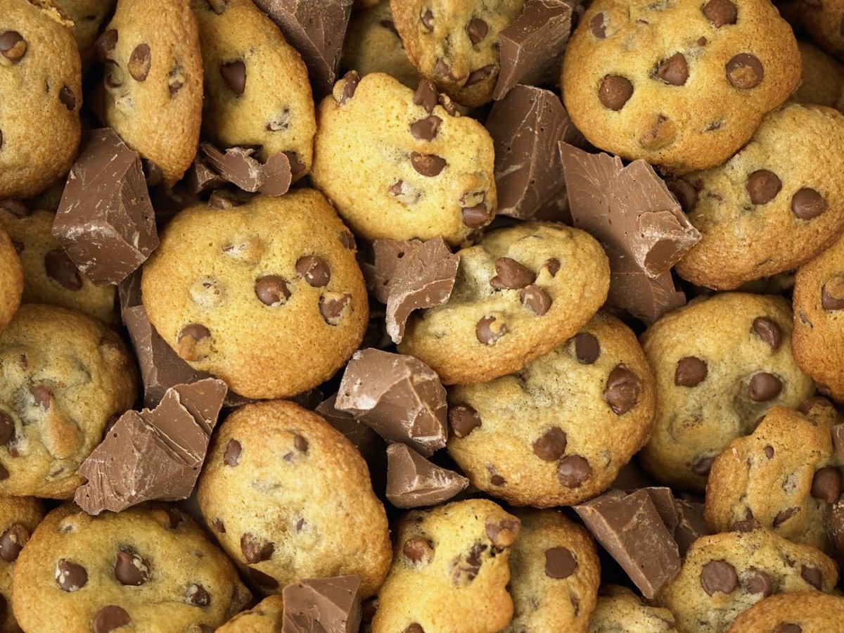 BaileyMMJ's tweet photo. Who else has the #munchies? #StonerProblems #LetsMakeCookies #Snacks https://t.co/yuyBT8nG5v