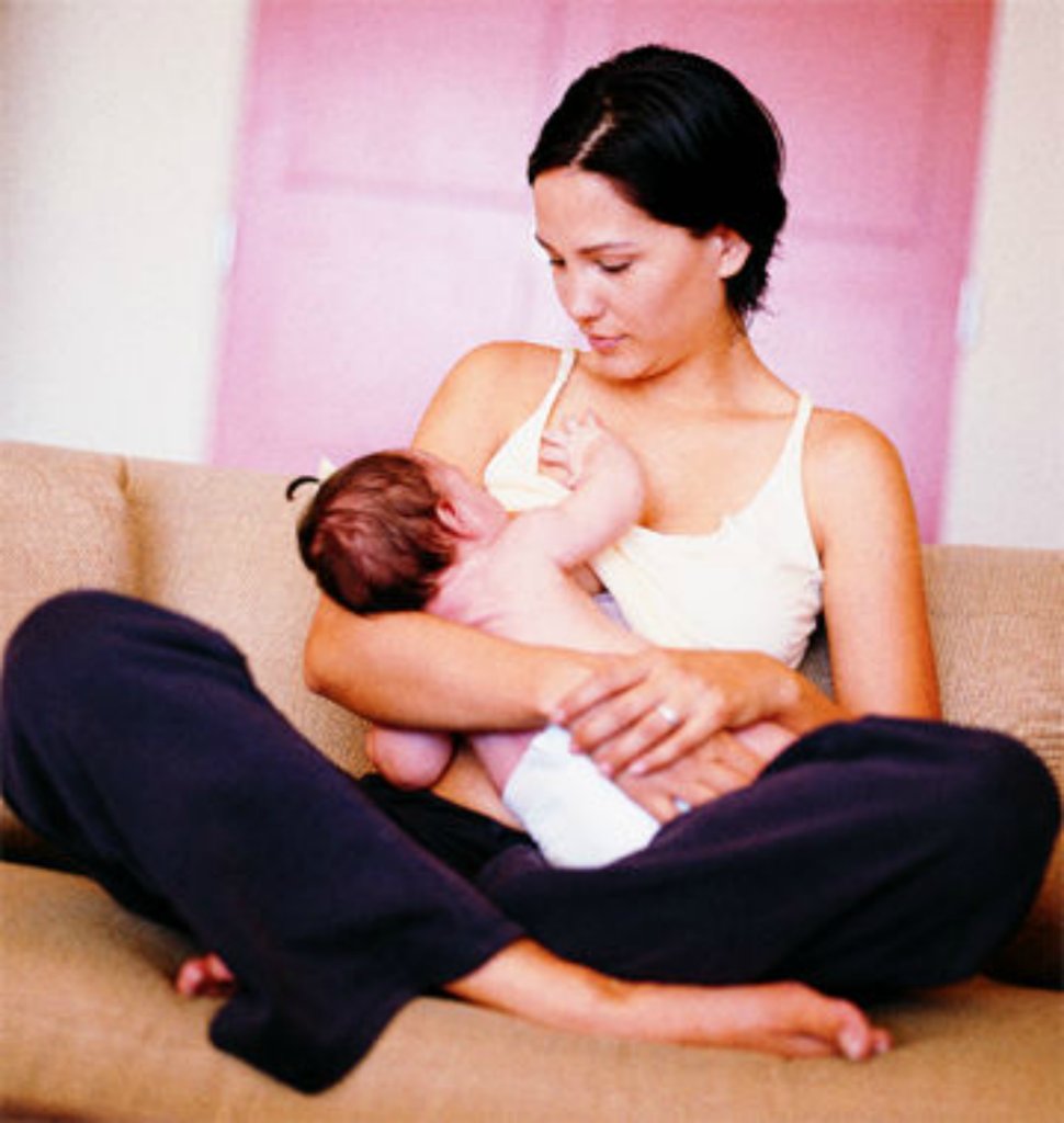 fitpregnancy's tweet photo. You've heard the myths about breastfeeding. Here's the truth https://t.co/SaGqRug6PB https://t.co/D2kPDbbKf3