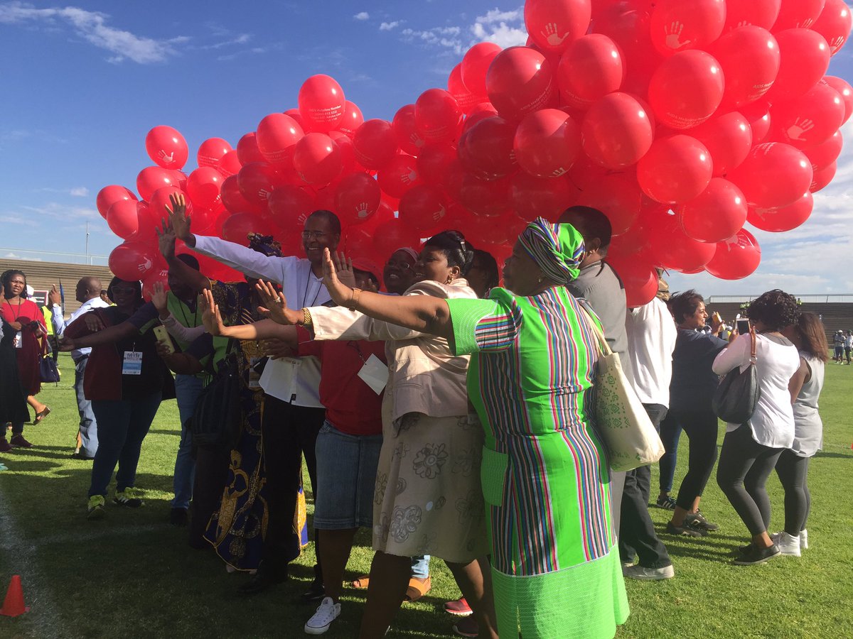 HealthZA's tweet photo. #InOurHands balloons are about to be released #WoldAIDSDay #WAD2016 #SinabaStadium #Daveyton cc @SheConquersSA @GautengProvince https://t.co/6MMvDGbkTr