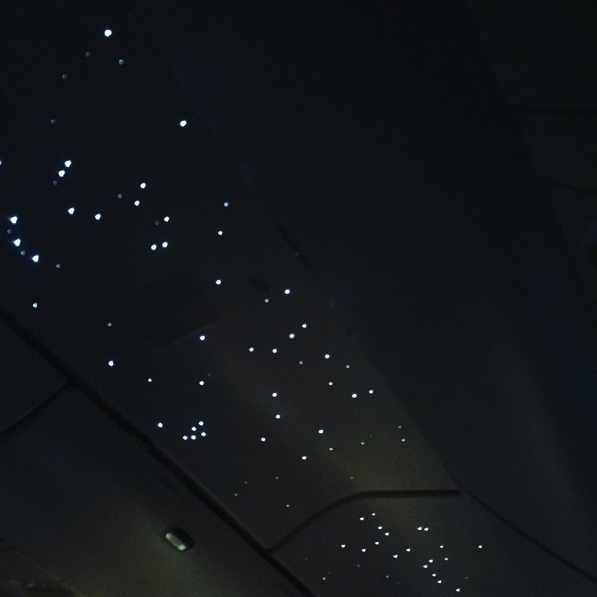 MySundayDress's tweet photo. Dreaming of starry ceilings and chic tees. https://t.co/HlNu3l3Bjj https://t.co/0PKWdUvkgr