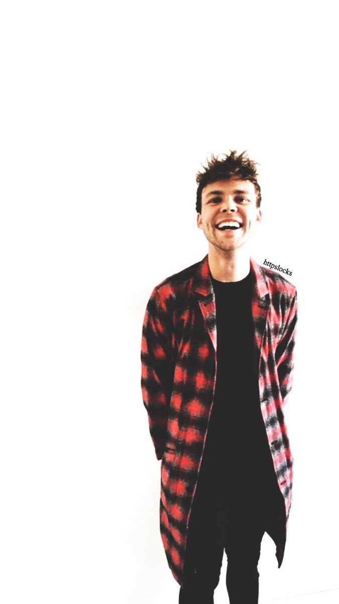 httpslocks's tweet image. - free ashton lockscreens
- rt if you save one :-) 
-honesty is so cool

-laura 
#httpslocksashton 
✨💫✨💫