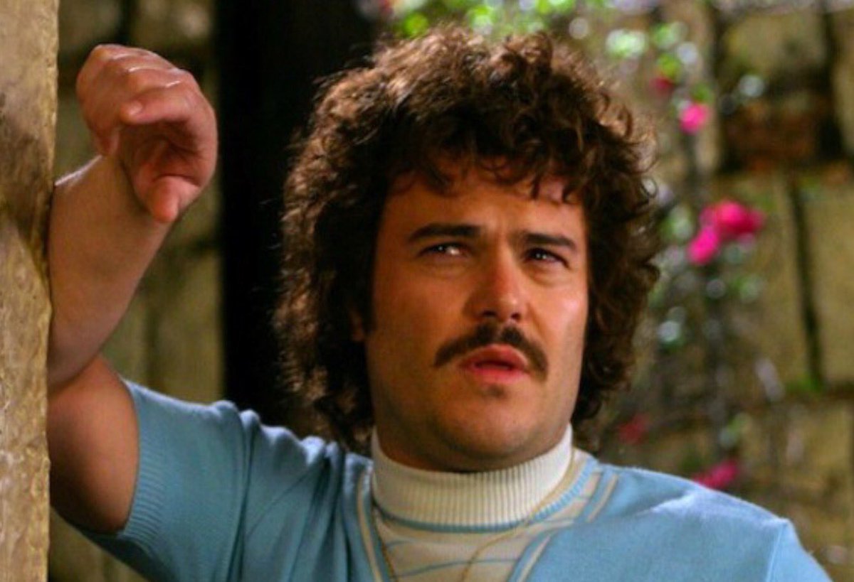 Is it just me, or does @EthanDolan look like Nacho Libre? 