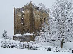 GuildfordLib's tweet photo. #Medieval #Christmas comes to #Guildford #Castle! https://t.co/ecFCBcB2Tc #C14th @guildforddragon @GuildfordBC @guildford_s @pastpleasures1 https://t.co/X7W6NvKkcQ