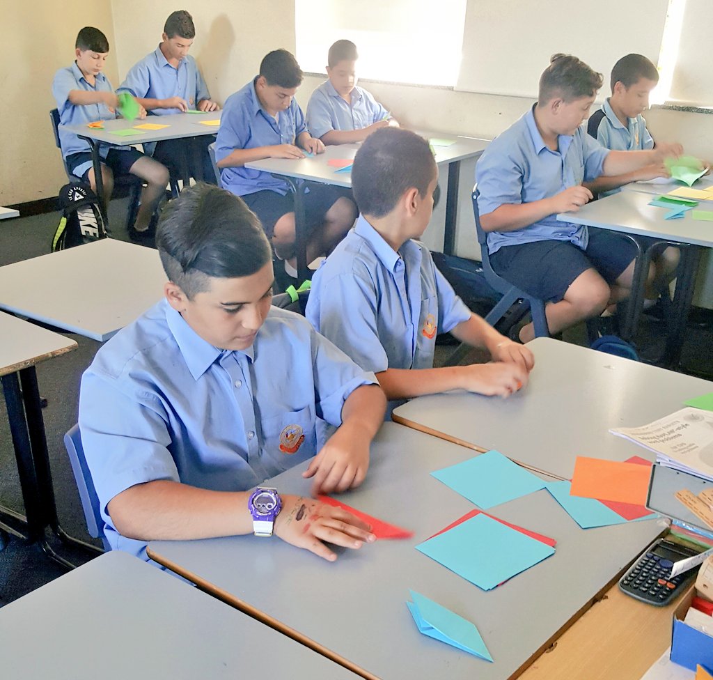 dounya_fattouh's tweet photo. Origami Art @PunchbowlBoys
❤ when Ss surprise me with their mastery!
#pbhsgood
#pbhsmaths
#creativelearners
#theyaskedformore https://t.co/PUXo0fJmZX