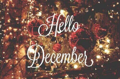 GossipRoomOff's tweet photo. Bye bye Novembre et bonjour au dernier mois de l'année 2016, décembre ! Celui des fêtes de fin d'année avec ceux que l'on aime ! ☺️🎄💫🍾🎁⛄️❄️🍗 https://t.co/HscdIruwRR