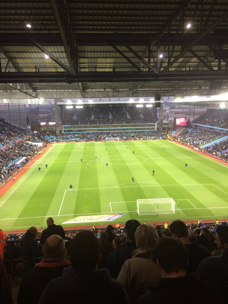samtomo2468's tweet photo. #sittingwithxia  #FightLikeLions     @AVFCOfficial https://t.co/2Xpc8TcISF