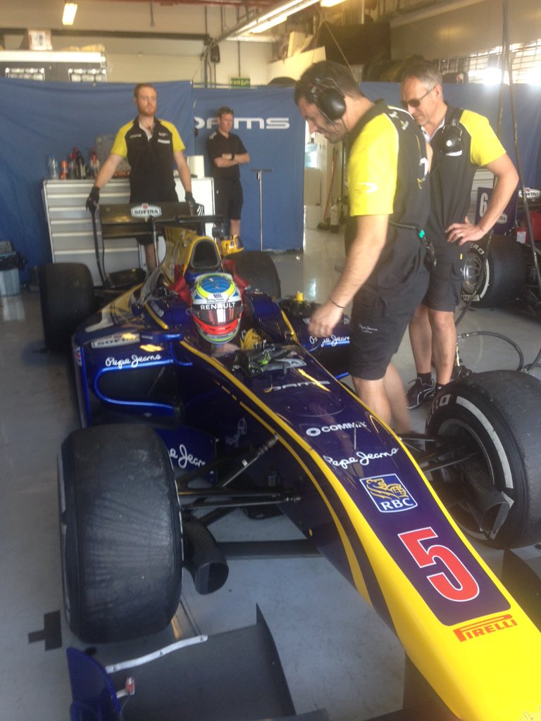 damsracing's tweet photo. Turn to #GP2 to go on track. Start in 1 min! https://t.co/OwgLSxGmHX