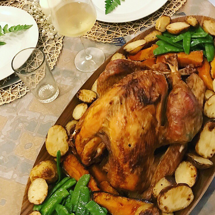 questandmark's tweet image. Give Thanks 🙏🏻 is now up on the blog. This gorgeous bird was ordered from @MMarquisDoha questandmark.com/2016/11/30/giv… #thanksgiving #Grateful