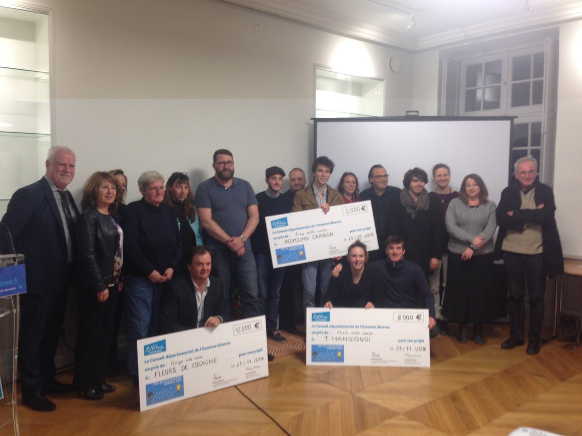 In_ESS_91's tweet photo. #PrixInnovationDurable - merci à tous les lauréats pr ces bons moments d'échanges durant l'accompagnement! https://t.co/U4uCqcIte7