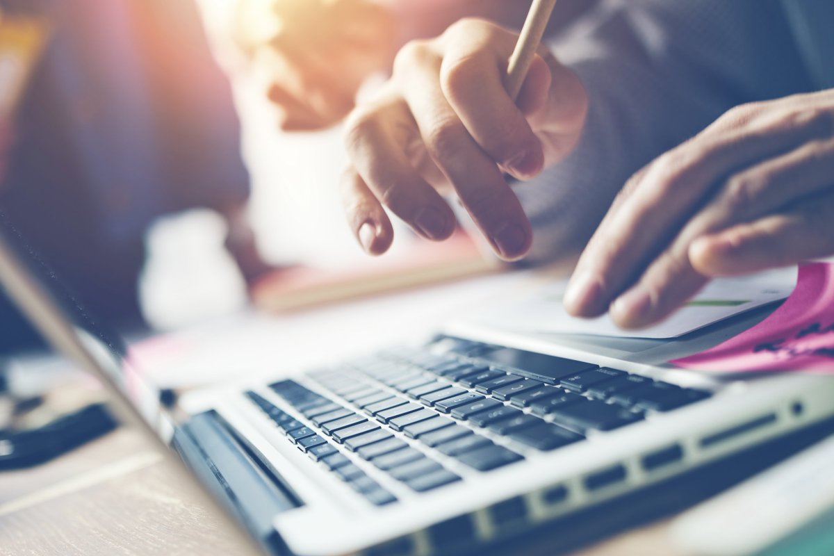 Do you own/run/work for a coworking/social workplace in Belgium? If YES, please fill (and share) this small survey > docs.google.com/forms/d/e/1FAI…