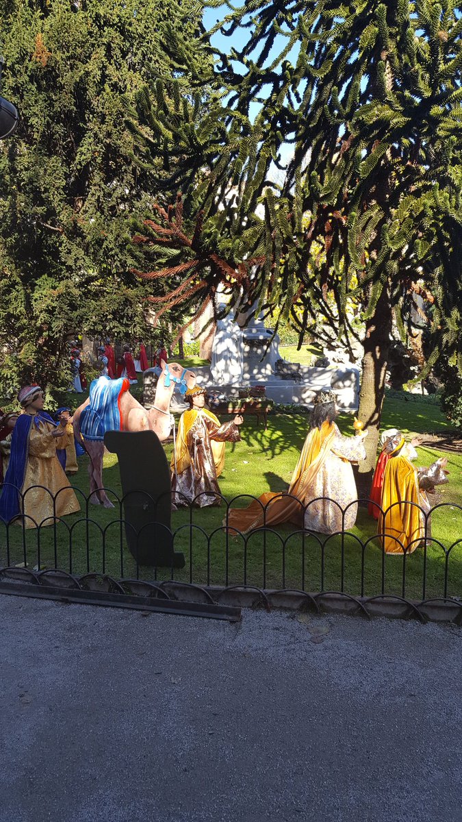 PomboEsther's tweet image. El Belén de la Plaza de Gipuzkoa. Tradición en #donostia