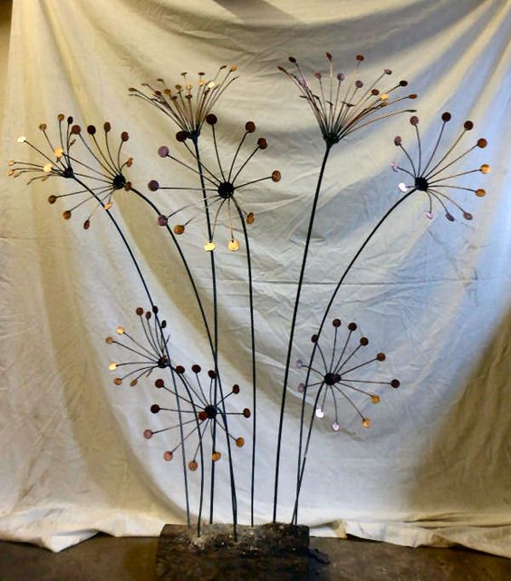 gotskillapp's tweet photo. These look like fireworks.   
Credit: https://t.co/bQLNcC3U4U 
#Welding #SkillTracker #Welding #Art #Work https://t.co/1vssNuECTL