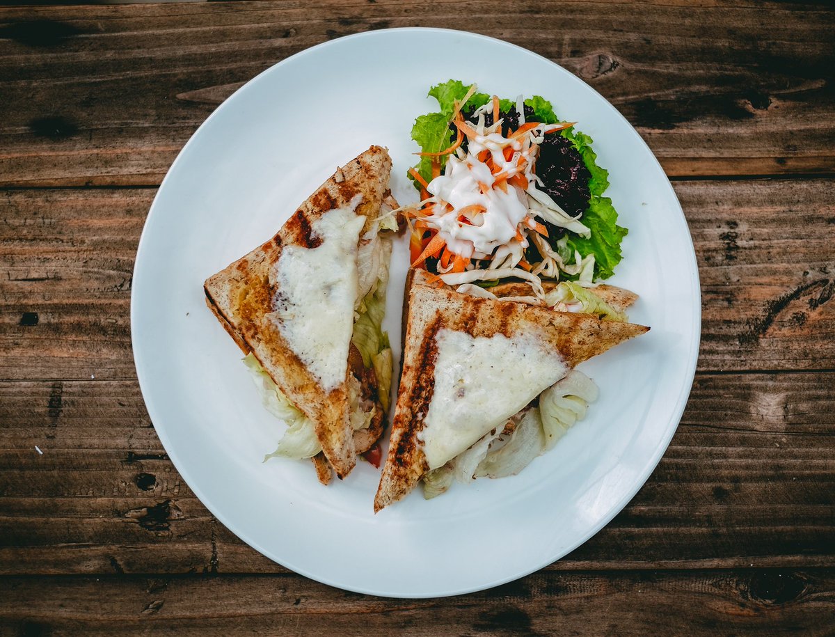 Oliver's Hostelry tweet media