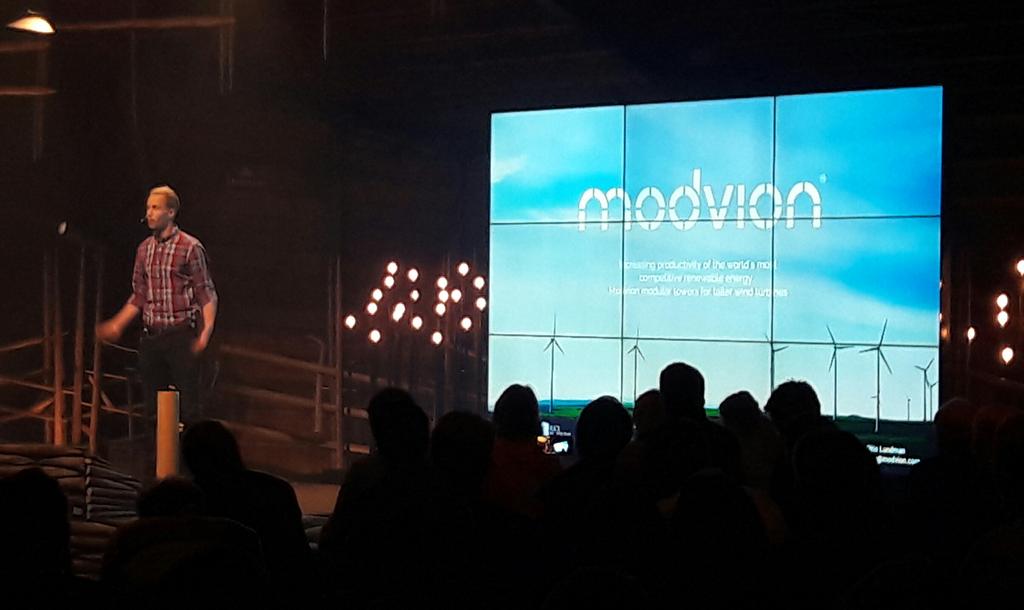 arianna cecchi tweet media