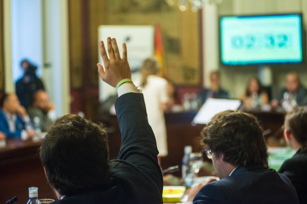 FEDEJdebate's tweet photo. Mañana empieza el primer torneo de la II Liga Española de Debate Jurídico en Córdoba #FEDEJCordoba https://t.co/FiG8EtlYtI