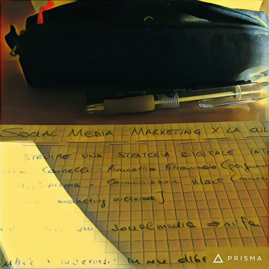 Laureato in storia e appassionato di comunicazione:nella freddissima Torino per acquisire nuovi ferri del mestiere #fitzsmm2016 #formazione