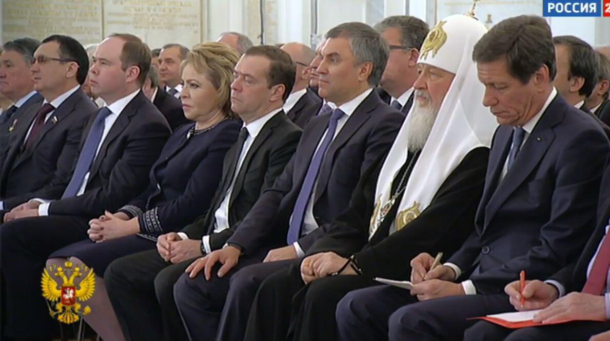 медведев спит фото