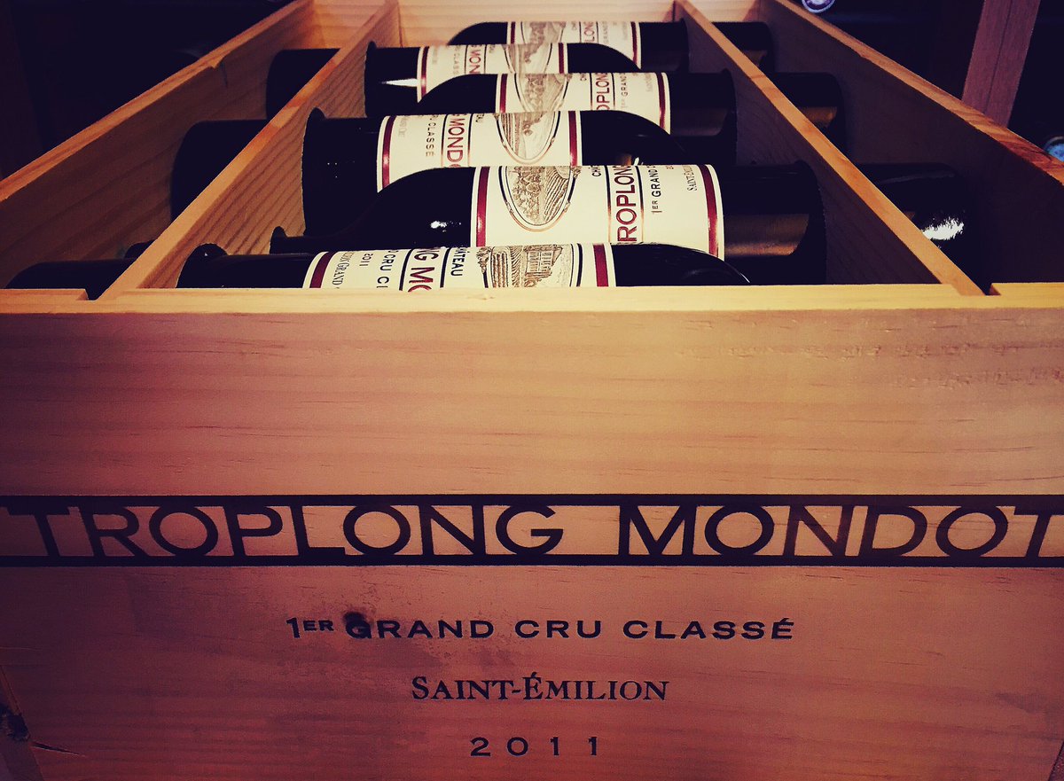 InVinoCom's tweet photo. Christine Vallette est une artiste : son œuvre ? Le château Troplong Mondot. Et quelle œuvre ! Cc @TrplngMndt #wine #bordeaux #saintemilion https://t.co/ULRzf3QA4B