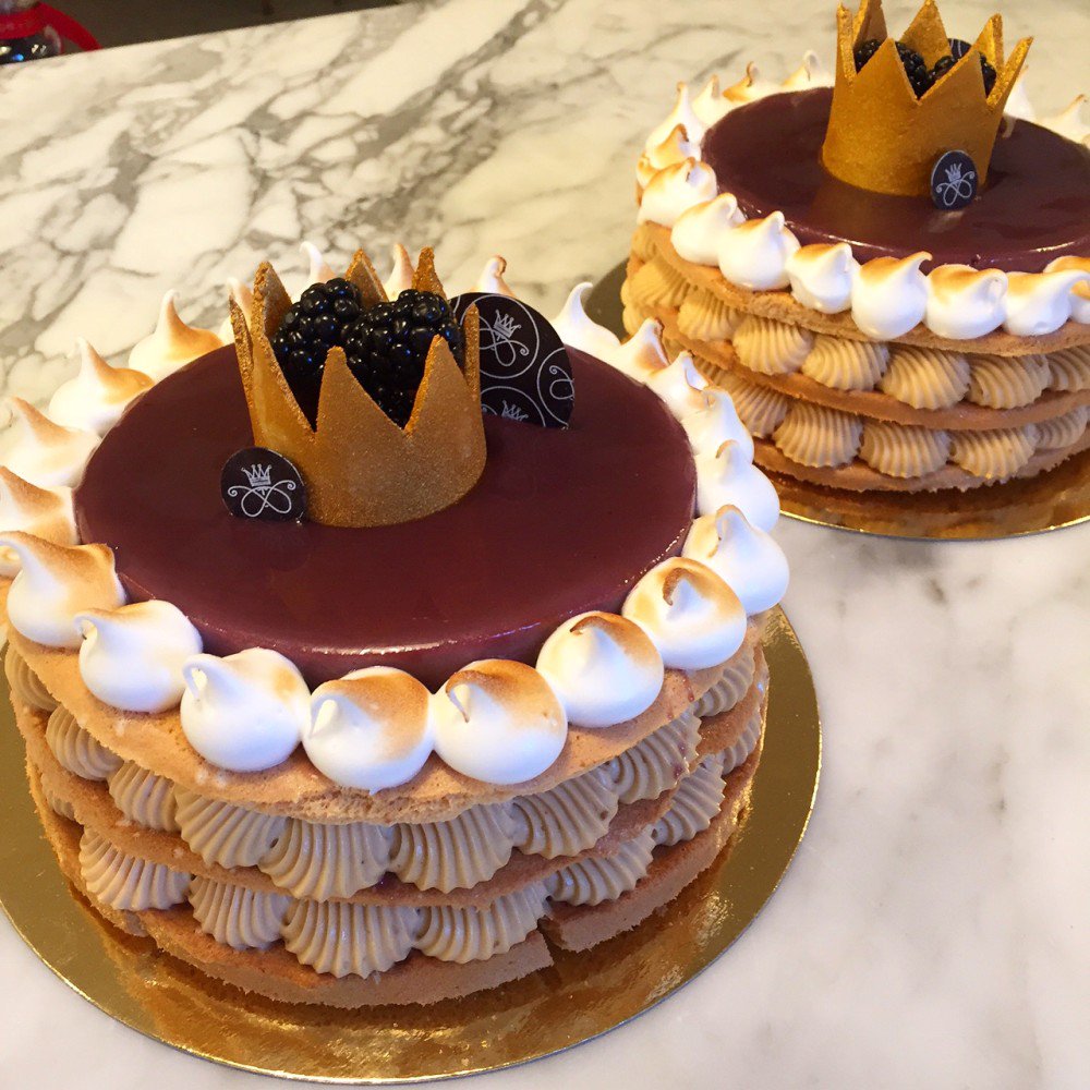 Arvprins Oscar firas på namnsdagen med nyskapad Oscarstårta från Haga Tårtcompani och... https://t.co/mDXlcVZctw https://t.co/qELnmCHWky