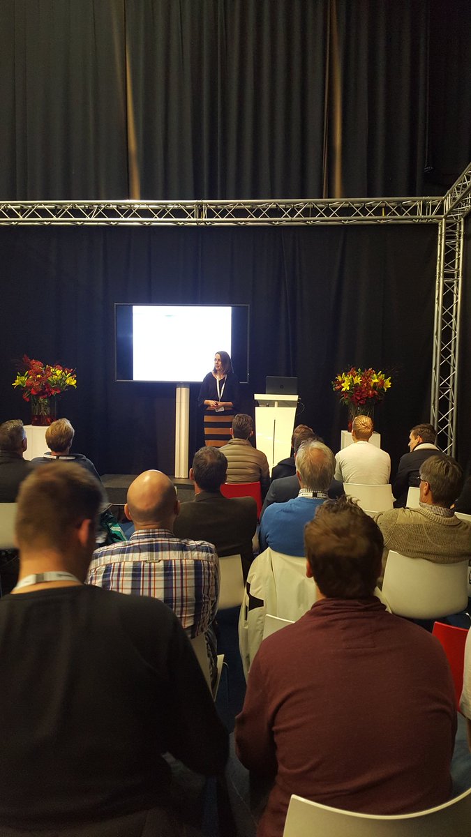 Seminar <a href="/bvbinnenvaart/">BVBinnenvaart</a> op <a href="/transport/">M</a>&amp;logistics druk bezocht. #binnenvaart maakt achterland bereikbaar #theblueroad