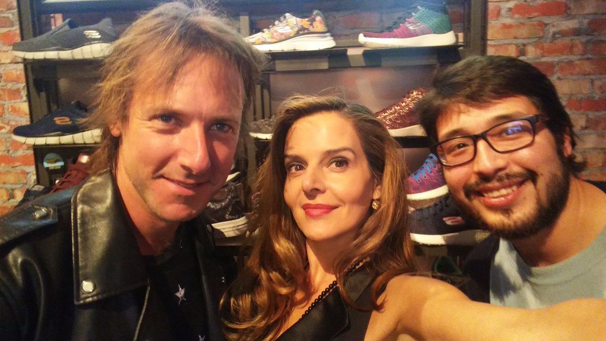 Buenos días <a href="/titogaete/">Víctor Gaete</a> !!! Un gustazo 😘