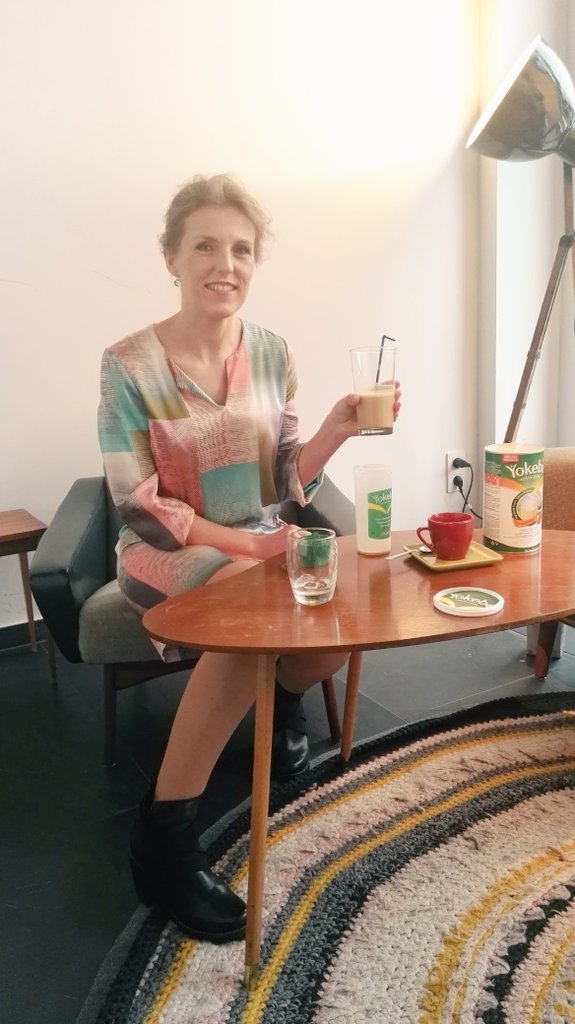 MarliesDepourcq's tweet photo. Fotoshoot #yokebe. Shaken maar! @OmegaPharma_BE https://t.co/vCS5jZA4lW