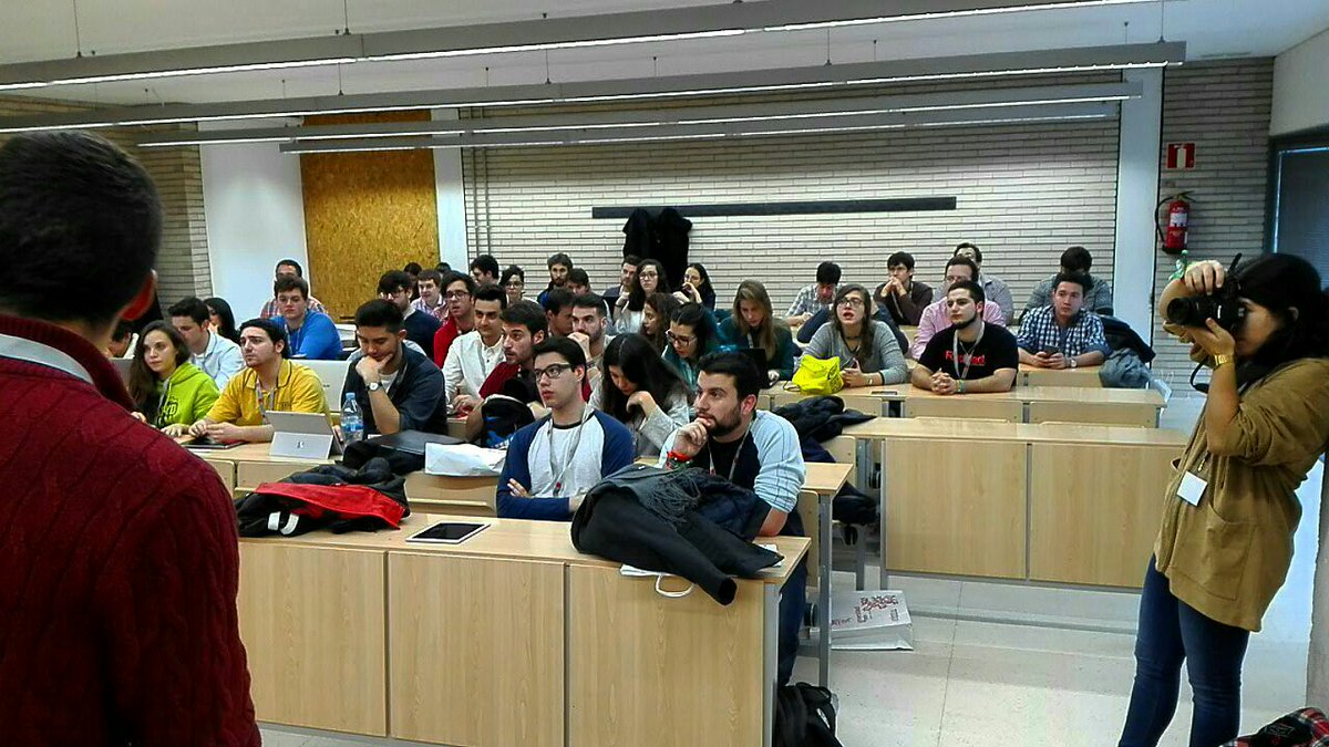 CREUPCREUP's tweet photo. Comenzamos la #58AGOCREUP en @unileon con la organización de @JEULe_Unileon. 30 universidades y más de 80 estudiantes universitarios 🙋🙋 https://t.co/REtGfcQYHn