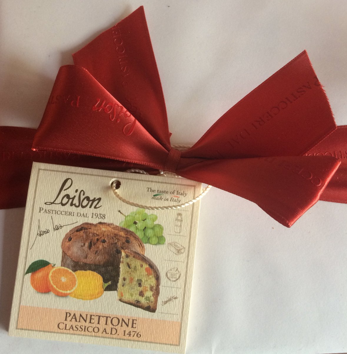 Stuck for a #giftidea this Christmas? The deli is full of #christmas goodies, how about this classic Italian panettone? 🎁
