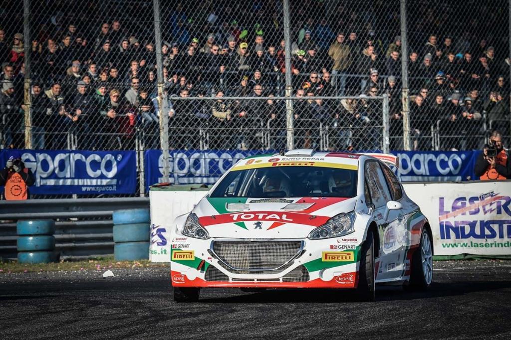 peugeotitalia's tweet photo. Al @MonzaRallyShow Peugeot con 3 #Peugeot208T16. A bordo @AndreucciPaolo @GiuseppeTesta94 @gian_tav84. Ti aspettiamo https://t.co/PHmAtvttSW https://t.co/AIWxAOaiLJ