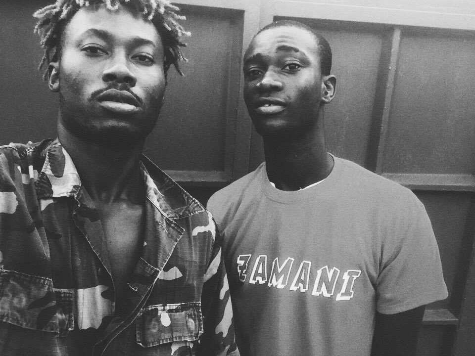 KiraniAYAT's tweet photo. I luv my fans, he came all the way from Ashaiman to cop a ZAMANI shirt. That's luv. 

🆙❤️. https://t.co/mqvLINgUgv