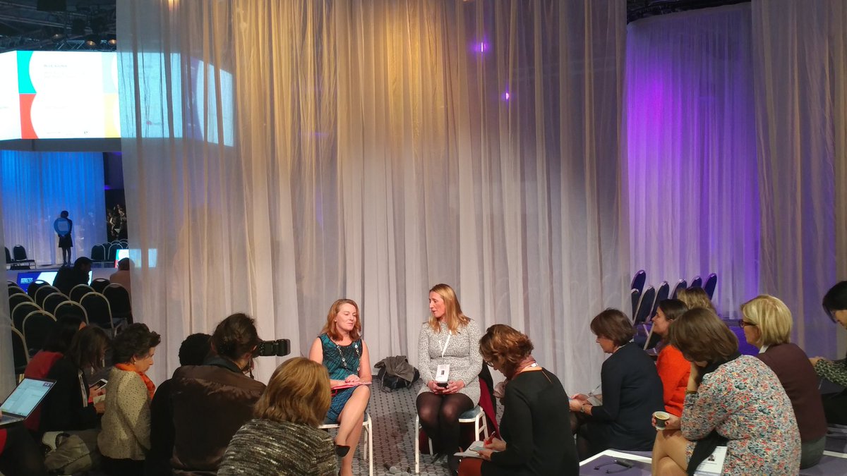 hammons_j's tweet photo. @RedHatNews EVP @jackieyeaney and @Kmusich addressing @Womens_Forum on Re-learning to #Share. #BestIdeasWin #OpenOrganization https://t.co/5qiXjXOB0a