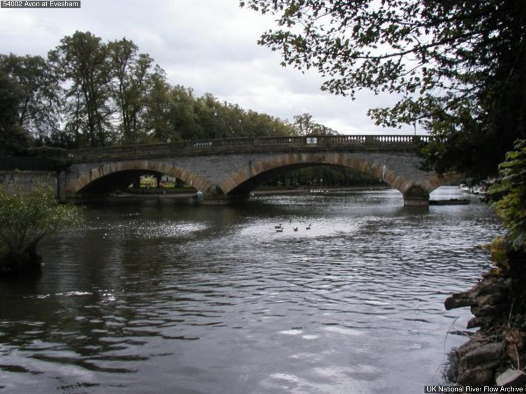 UK_NRFA's tweet photo. 1st Dec 1936: Daily flow records began 80yrs ago today at 54002 (Avon at Evesham) @EnvAgencyMids #hydrology #AdventCalendar https://t.co/0VxwMeSxGA