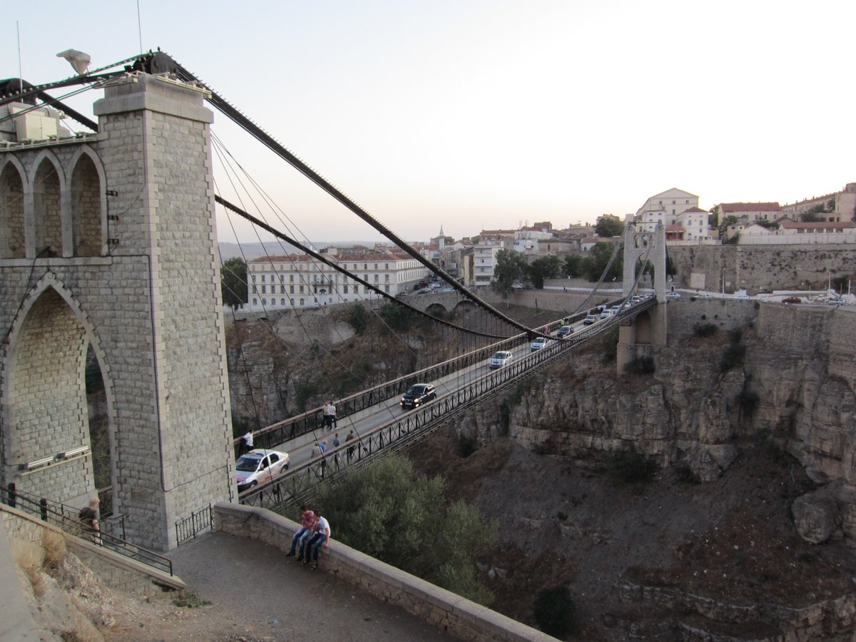 AlgeriaTTours's tweet photo. Bridge in #Constantine #Algeria. #travel #travelpics #Algeriatours #adventure https://t.co/4yRMwWFaK4