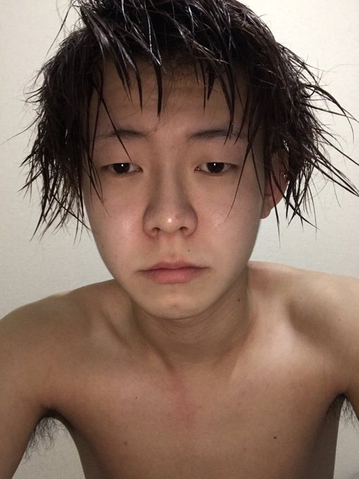 すっぴんは小峠 女装の天才youtuberよきき流 かわいいメイク術