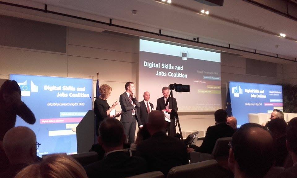 IvaSW's tweet photo. @GOettingerEU and @alexanderdecroo introducing the "shared concept" for a #DigitalSkills strategy at #DSJCoalition launch @tc_europe project https://t.co/AtKaVgvd5r